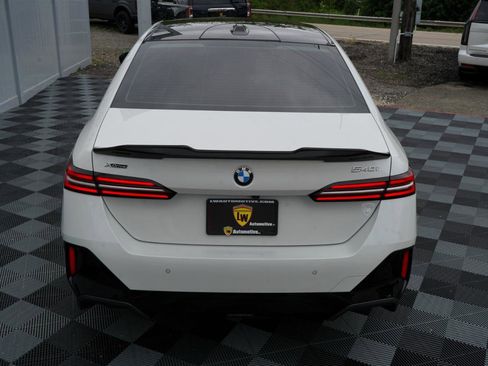 Used 2024 BMW 540i xDrive w/ Executive Package AWD/4WD image 7
