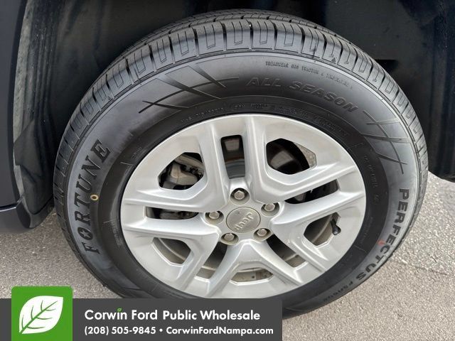 Used 2018 Jeep Compass Sport w/ Tech Group AWD/4WD image 12