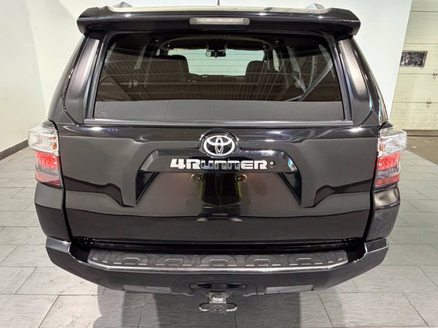 Used 2018 Toyota 4Runner SR5 RWD image 4