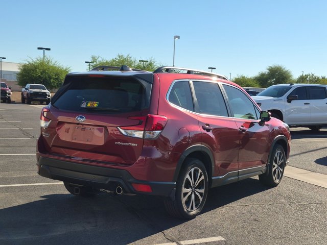 Used 2024 Subaru Forester Limited AWD/4WD image 5