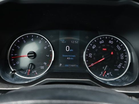 Used 2019 Toyota RAV4 LE FWD image 12
