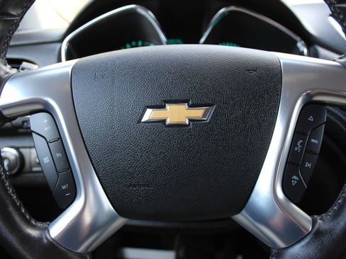 Used 2016 Chevrolet Traverse LT AWD/4WD image 24