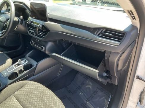 Used 2025 Ford Escape Active AWD/4WD image 39