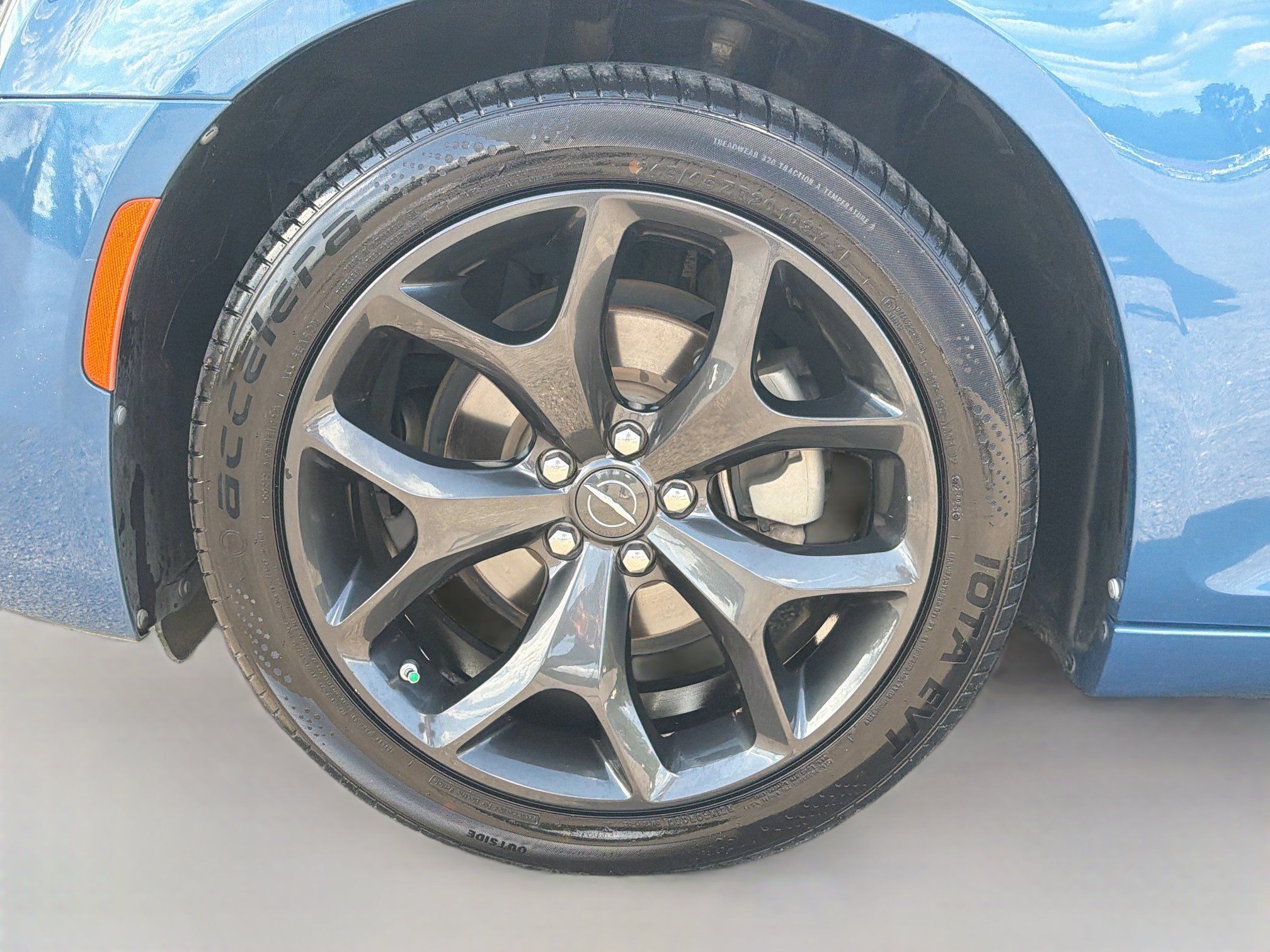 Used 2022 Chrysler 300 Touring w/ Sport Appearance Package RWD image 29