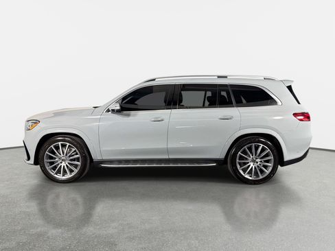 Used 2025 Mercedes-Benz GLS 580 4MATIC image 13