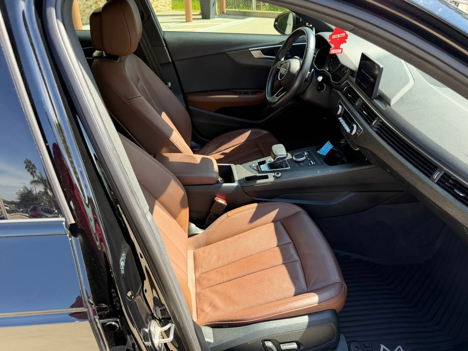 Used 2019 Audi A4 2.0T Premium FWD image 13