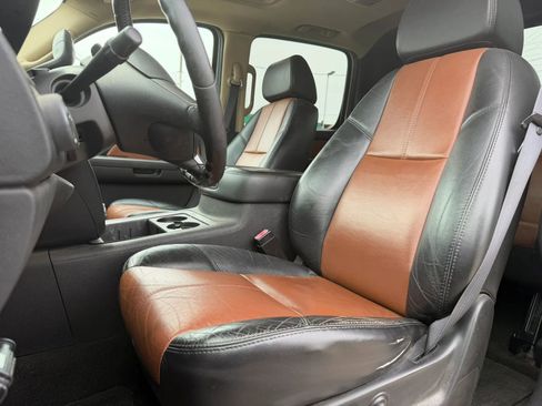 Used 2007 Chevrolet Avalanche LT w/ LT Preferred Equipment Group image 10