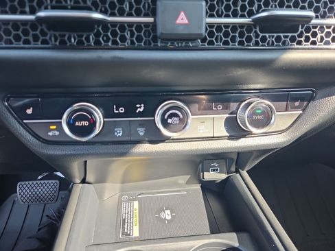 Used 2023 Honda HR-V EX-L image 18