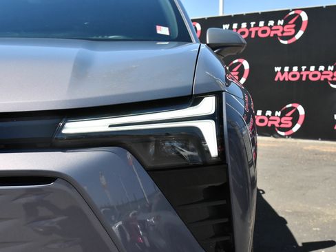 Used 2024 Chevrolet Blazer EV LT AWD/4WD image 11