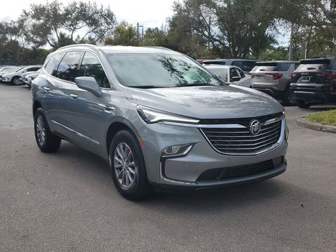 Certified 2024 Buick Enclave Essence w/ Technology Package image 7