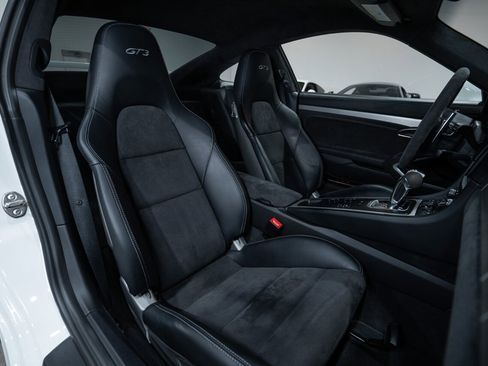 Used 2015 Porsche 911 GT3 RWD image 29