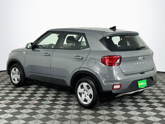 Used 2020 Hyundai Venue SE FWD image 6