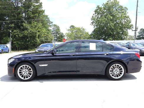 Used 2013 BMW 750Li RWD image 4
