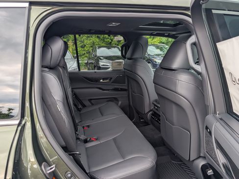 New 2026 Lexus LX 700h Luxury w/ Accessory Package (Z1) AWD/4WD image 8