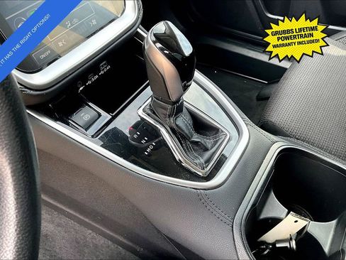 Used 2023 Subaru Outback Premium w/ Popular Package #1 image 19