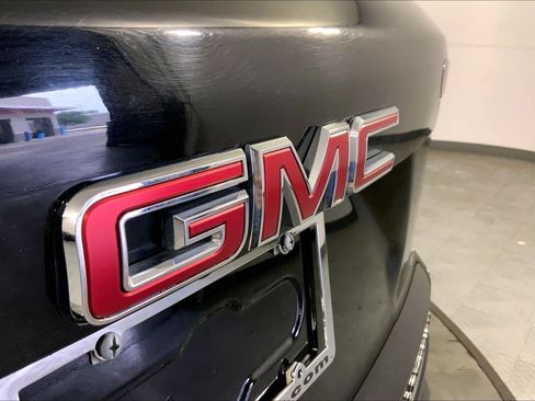 Used 2025 GMC Terrain Elevation FWD image 29