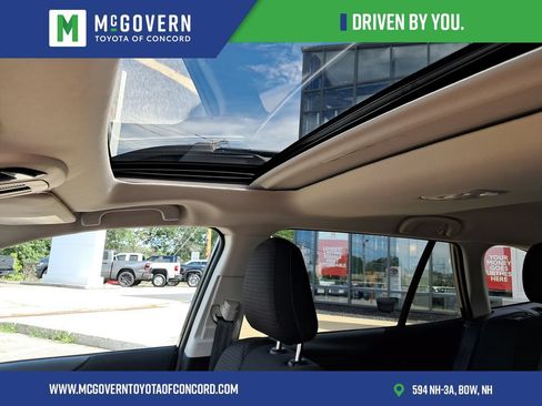 Used 2025 Subaru Outback Premium AWD/4WD image 17