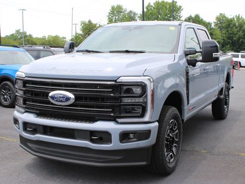 New 2026 Ford F250 Platinum AWD/4WD image 16