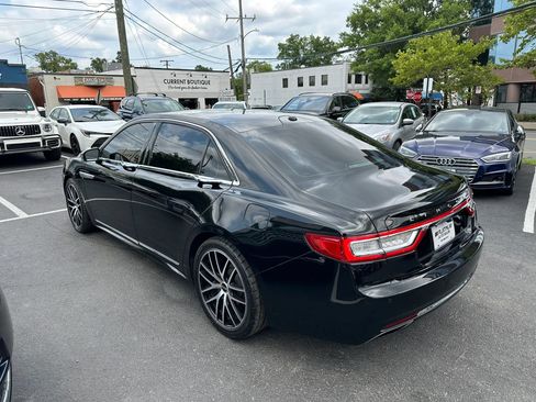 Used 2017 Lincoln Continental Select w/ Climate Package FWD image 10