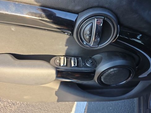 Used 2017 MINI Cooper S FWD image 18
