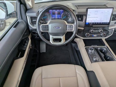 Certified 2024 Ford Expedition Max XLT AWD/4WD image 17