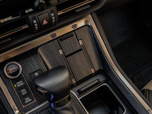 Used 2025 Lexus GX 550 image 56