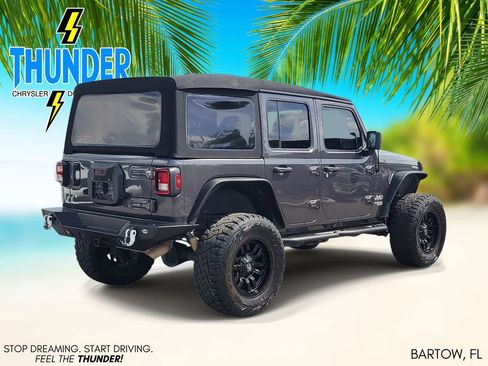 Used 2019 Jeep Wrangler Unlimited Sport S image 4