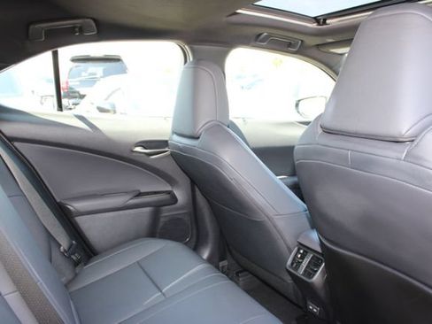 Certified 2023 Lexus UX 250h FWD w/ Accessory Package (Z2) image 7
