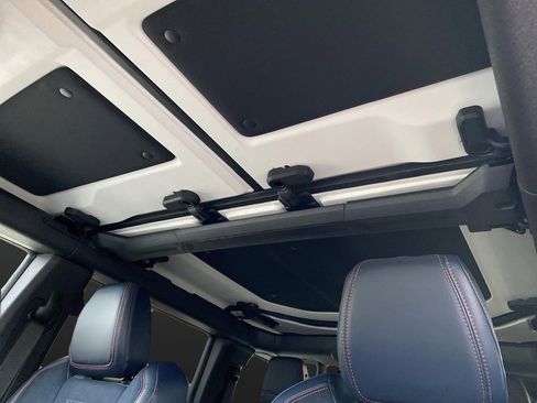 New 2025 Ford Bronco Raptor image 7