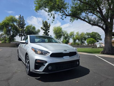 Used 2021 Kia Forte LXS image 1
