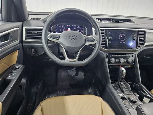 Used 2022 Volkswagen Atlas Cross Sport SE AWD/4WD image 14
