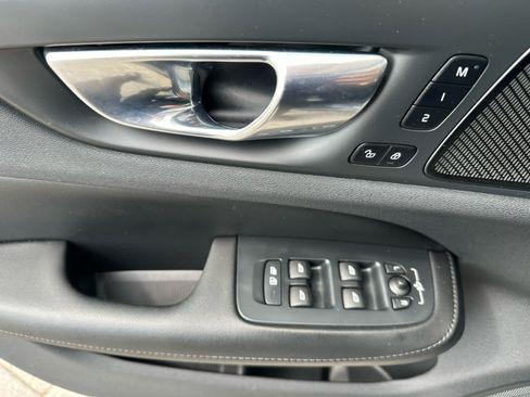 Used 2023 Volvo S60 B5 Ultimate w/ Climate Package FWD image 10