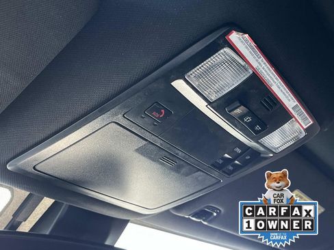 Used 2022 Toyota Tacoma Limited image 31