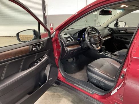 Used 2018 Subaru Outback 2.5i Limited AWD/4WD image 17
