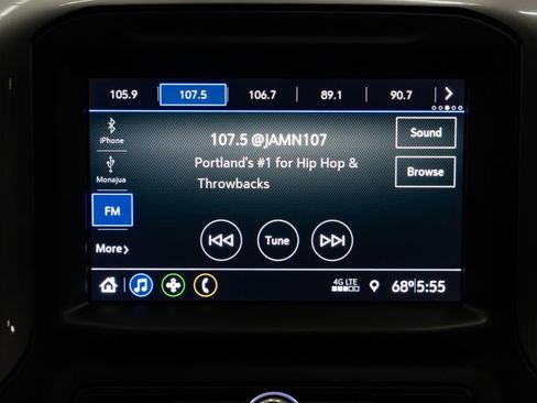 Used 2020 Chevrolet Silverado 1500 Custom w/ Custom Value Package AWD/4WD image 13
