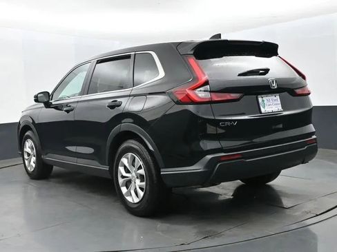 Used 2025 Honda CR-V LX image 9
