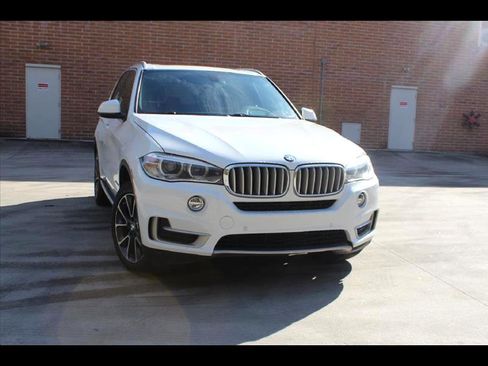 Used 2017 BMW X5 xDrive35i w/ Premium Package image 1