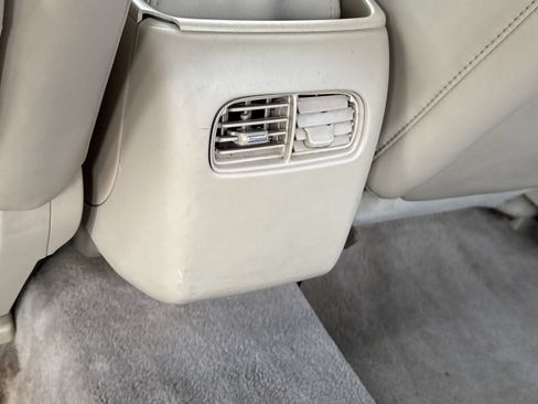 Used 2006 Buick Lucerne CXL w/ Luxury Package FWD image 12