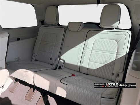 Used 2024 Lincoln Navigator Black Label image 16