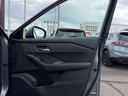 Certified 2024 Nissan Rogue SV w/ SV Premium Package AWD/4WD image 14