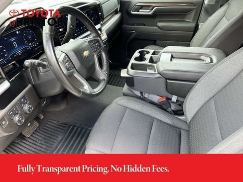 Used 2023 Chevrolet Silverado 1500 LT w/ Z71 Off-Road Package AWD/4WD image 25