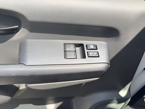 Used 2018 Nissan NV 3500 SL RWD image 22