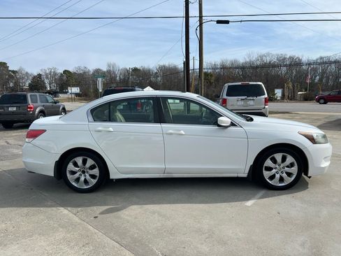 Used 2009 Honda Accord EX image 4