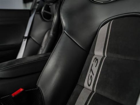 Certified 2018 Porsche 911 GT3 RWD image 20