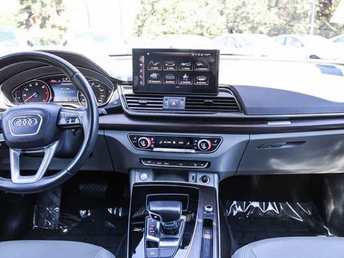 Used 2023 Audi Q5 2.0T Premium w/ Convenience Package AWD/4WD image 13