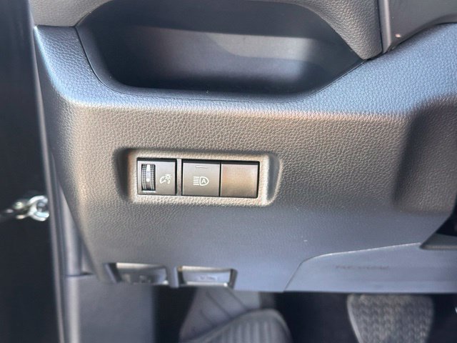 Used 2024 Toyota RAV4 LE FWD image 18