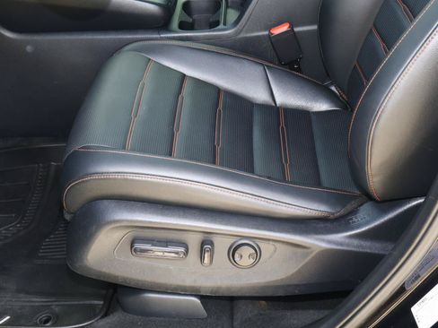 Used 2025 Honda CR-V Sport-L image 16