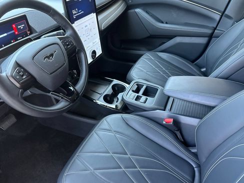 Used 2025 Ford Mustang Mach-E Select w/ Comfort Package Lite RWD image 10