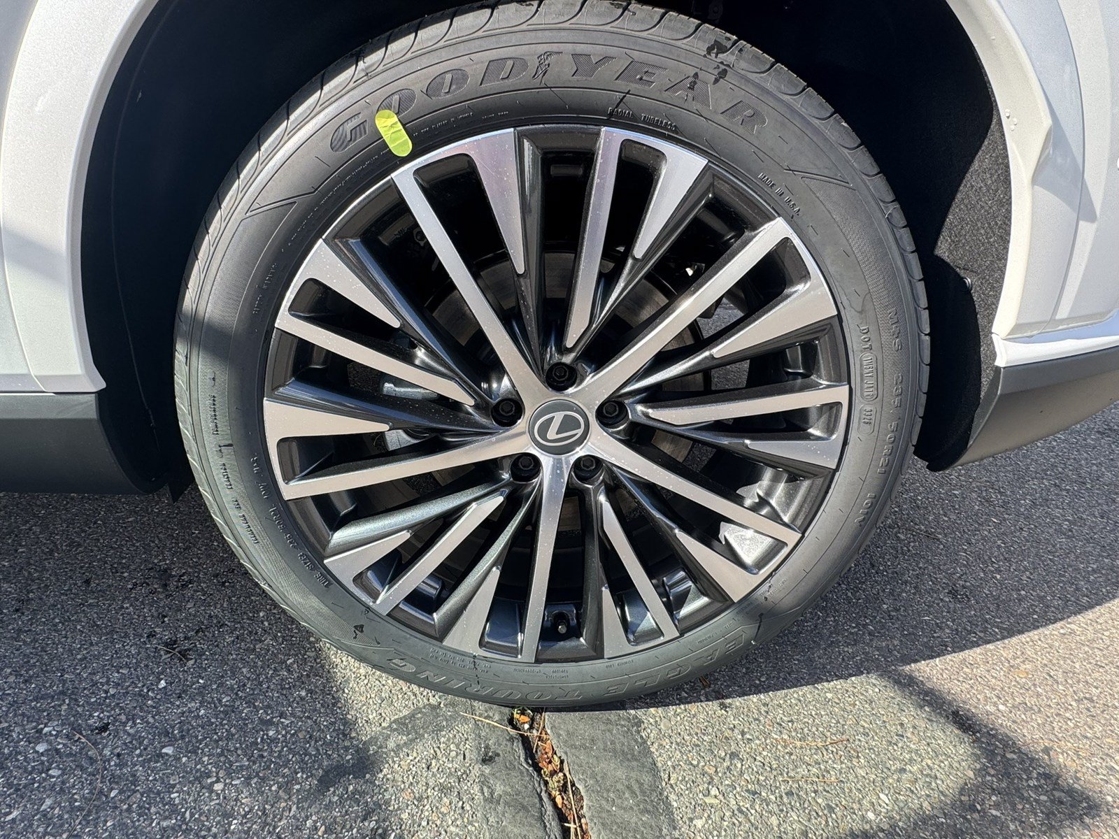 New 2026 Lexus RX 350 w/ Convenience Package AWD/4WD image 17