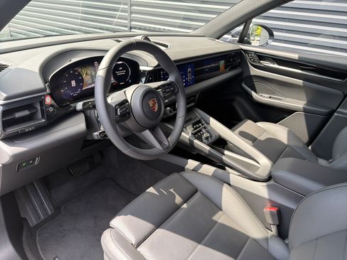 New 2025 Porsche Macan 4 Electric AWD/4WD image 22